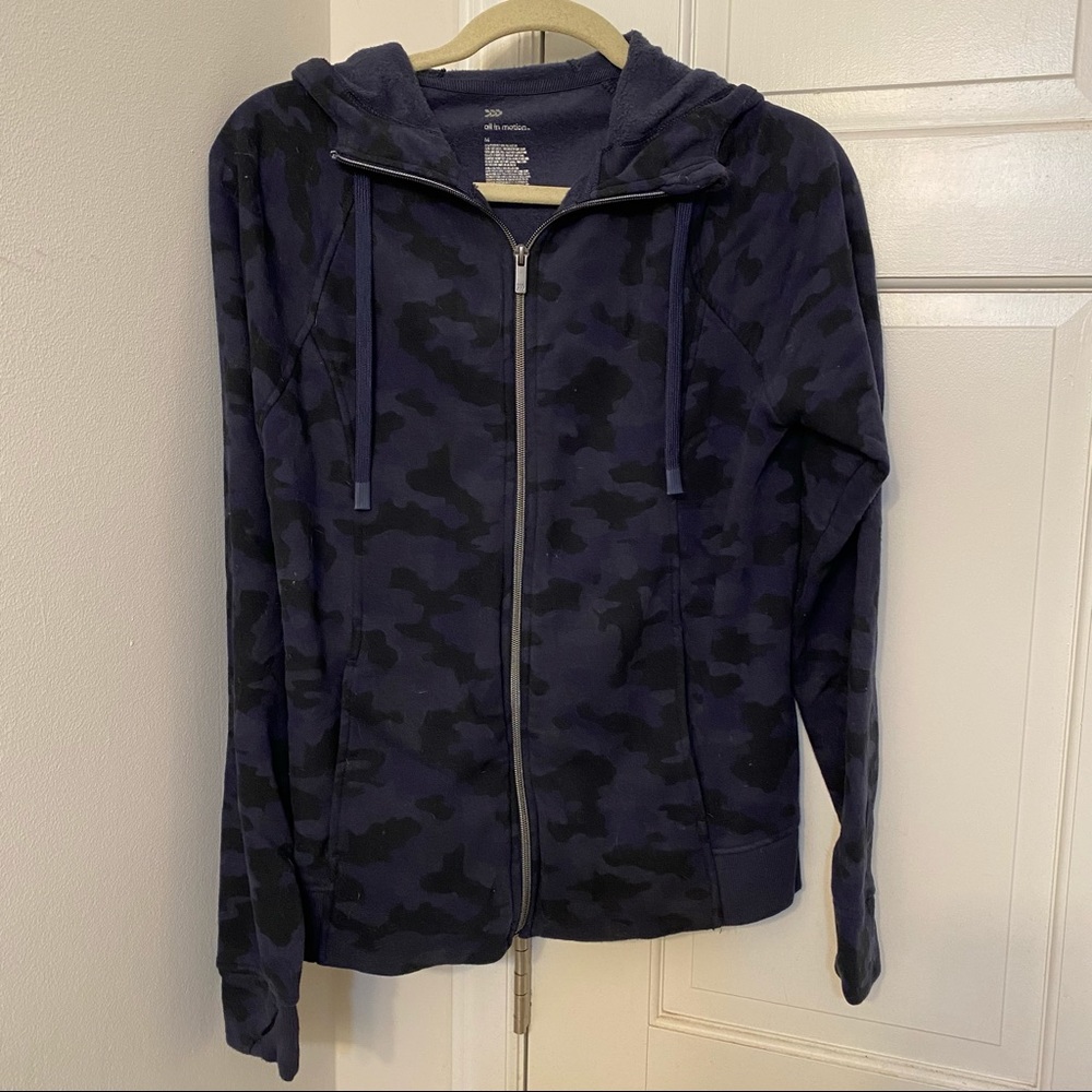All in Motion blue camo zip hoodie M
